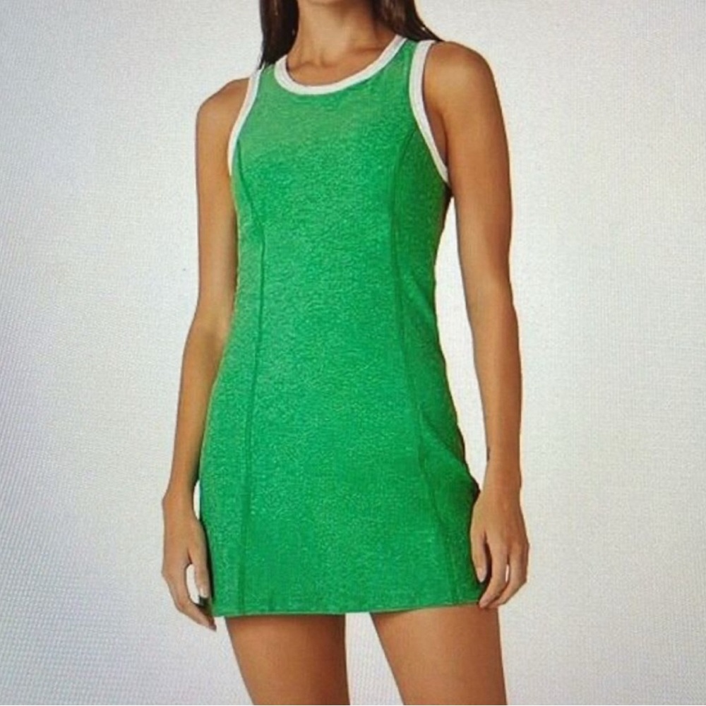 Beyond Yoga Green Top with White Trim